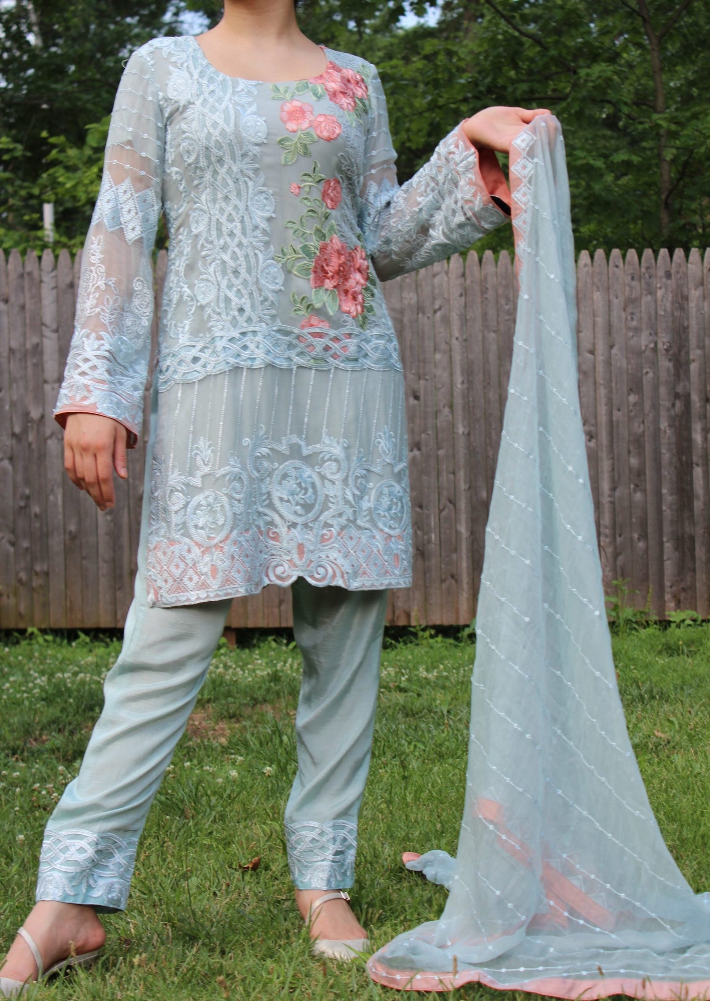 Pakistani Blue Frost Women outfit