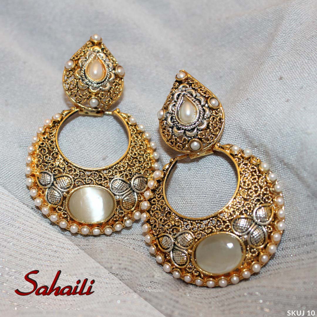 Pakistani Golden Chaand Bali