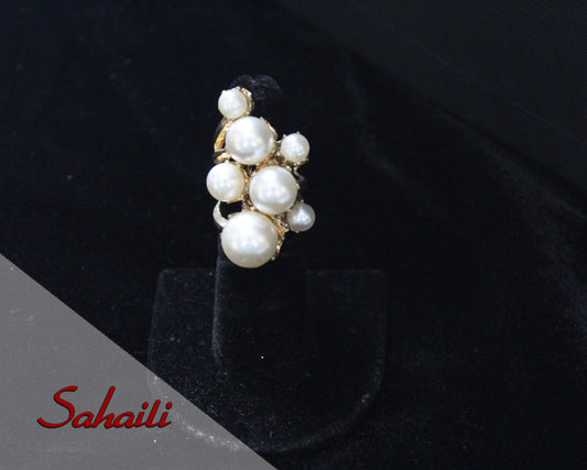 Women Pearl with Gold Ring